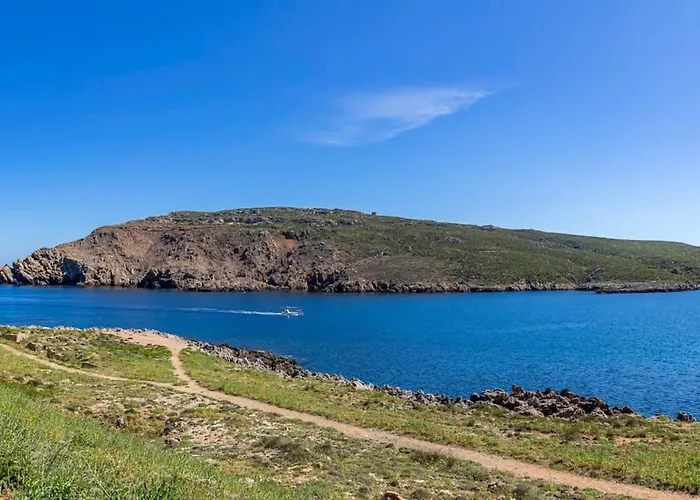 Tramontana 115 P1 アパート